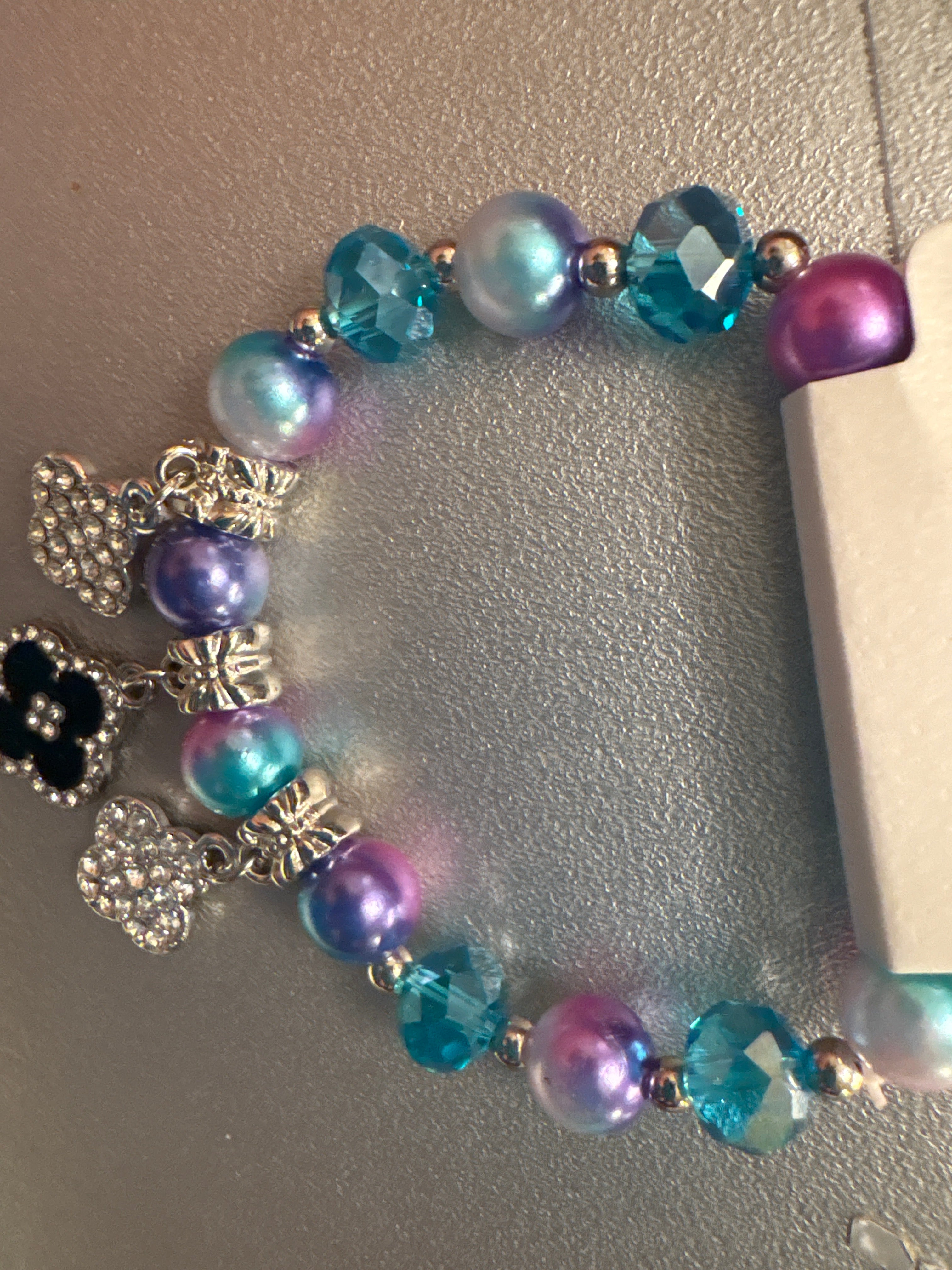 Multicolored beaded bracelet